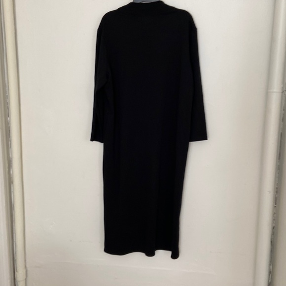 NINA LEONARD - Picture 2 of 4